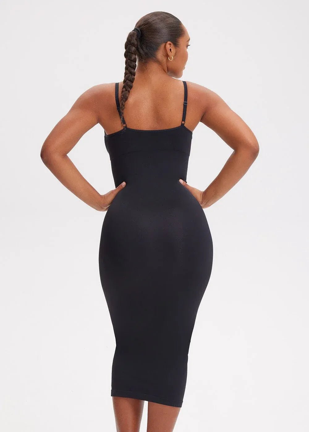 שמלה מחטבת | JADE